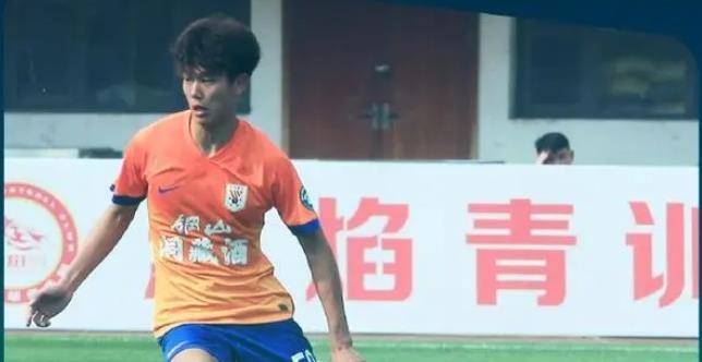  表现优异引爆全场！，TheShy意外战胜SKT引发球迷热议